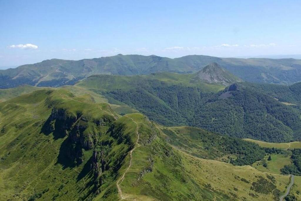 Joli Appartement A Murat Proche Du Lioran Cantal Exterior foto